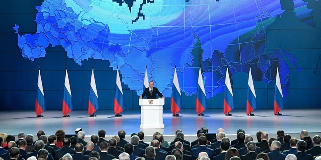 Как власти отреагировали на послание Владимира Путина Федеральному собранию
