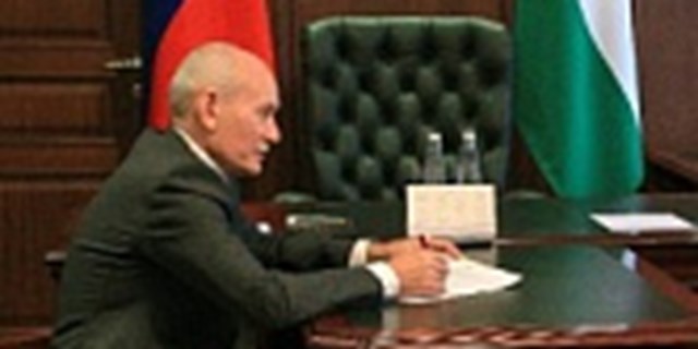 Глава Башкортостана встретился с представителем «НЕФРО-ЛИГИ»